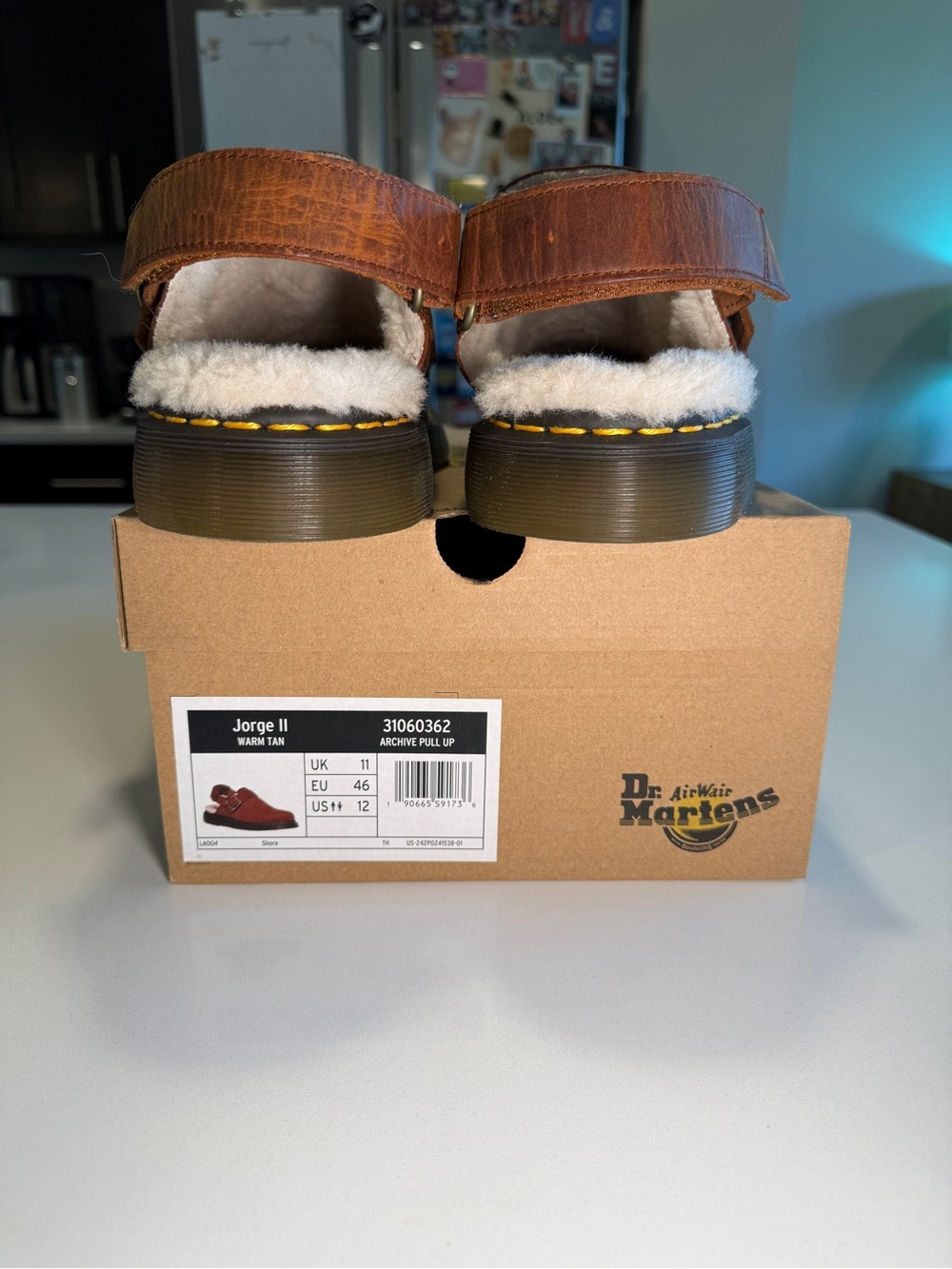 DR MARTENS - Jorge II in Warm Tan Menβs Size 12 Slip-On - Picture 2 of 16